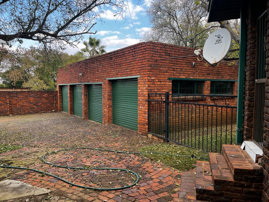 To Let Commercial Property for Rent in Schoemansville North West